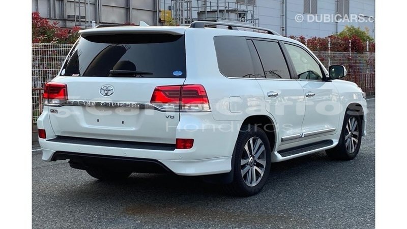 Buy import toyota land cruiser white car in import - dubai in